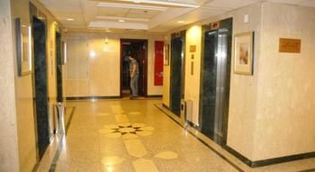 Qasr Al Ansar Golden Tulip Hotel