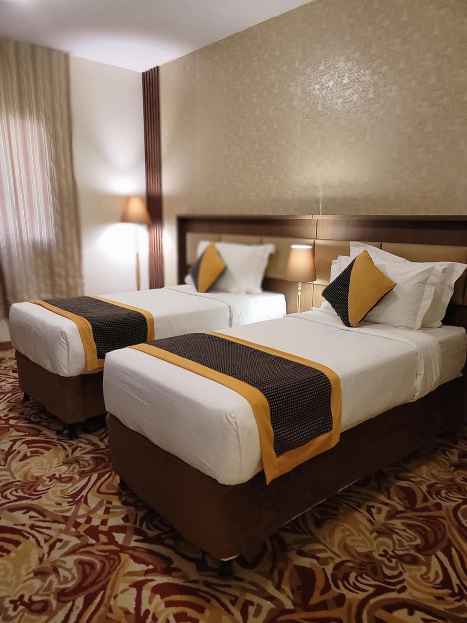Hotel Qasr Al Ansar Golden Tulip