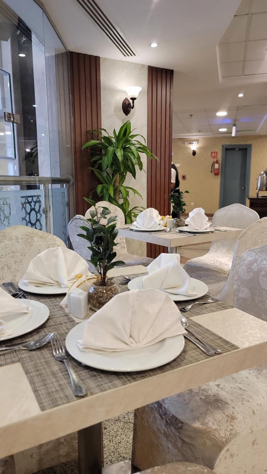 Qasr Al Ansar Golden Tulip 3*
